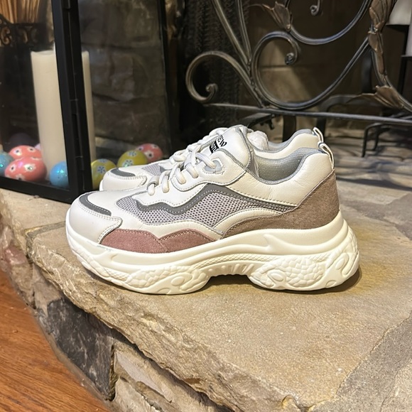 Shoes - NEW Women’s Chunky Platform White Lace Up Running Shoes Sneakers